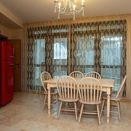 Bed and Breakfast Vila Imperial Сіная Екстер'єр фото