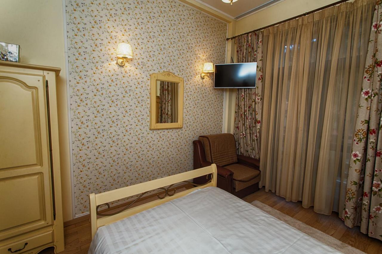 Bed and Breakfast Vila Imperial Сіная Екстер'єр фото