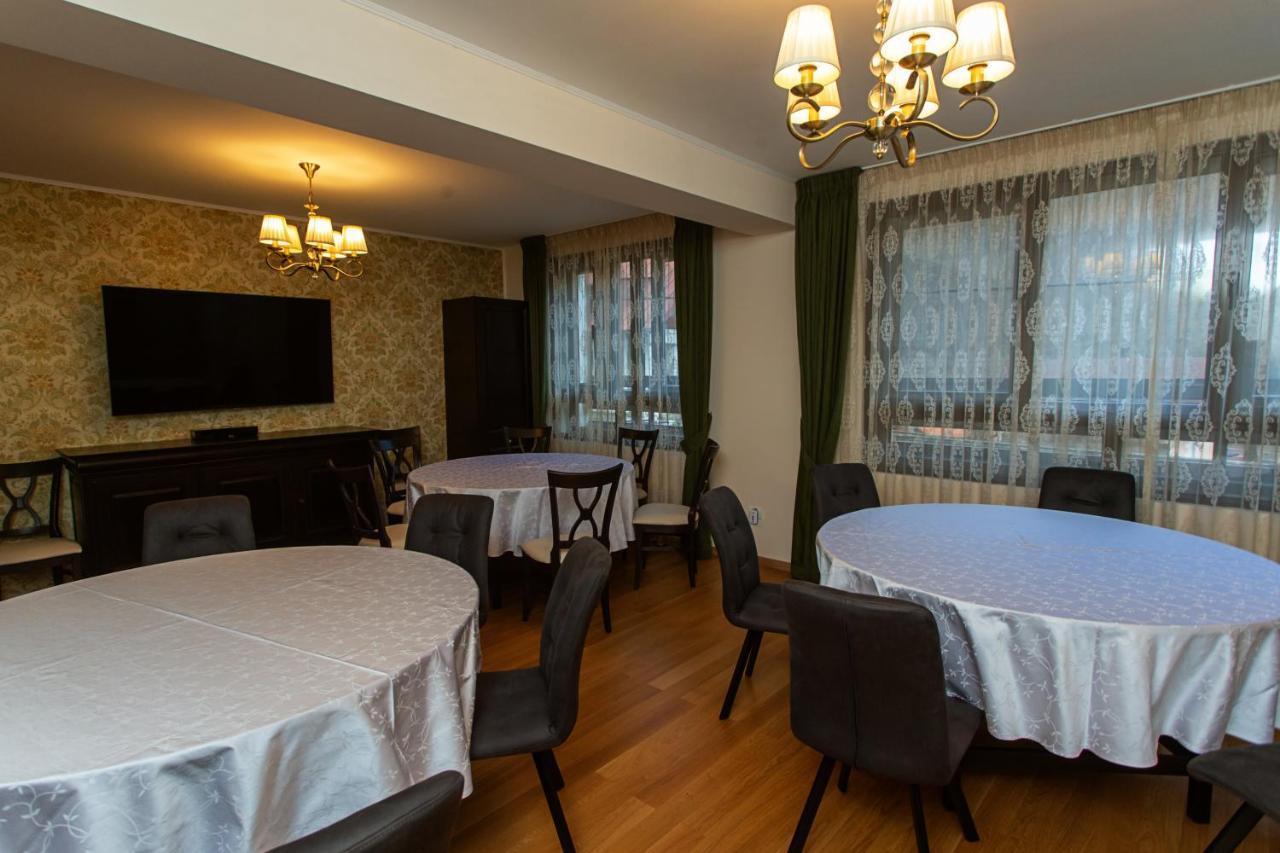 Bed and Breakfast Vila Imperial Сіная Екстер'єр фото