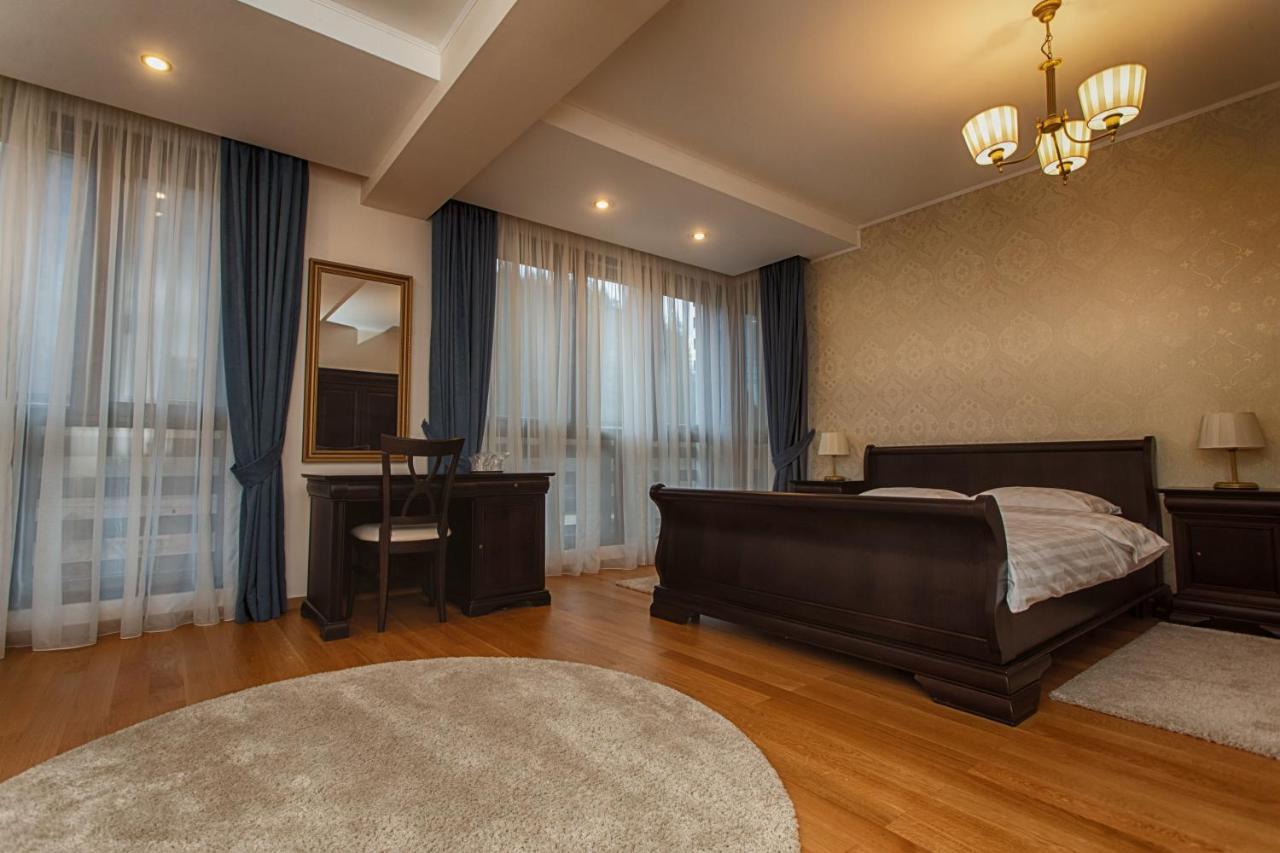 Bed and Breakfast Vila Imperial Сіная Екстер'єр фото